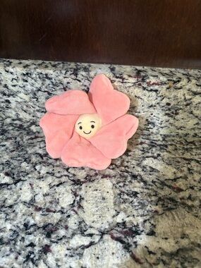 Jellycat Fleury Petunia Jitter Toy